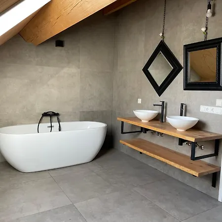 Newly Built Nature Villa, Wifi And Clean Appartement *