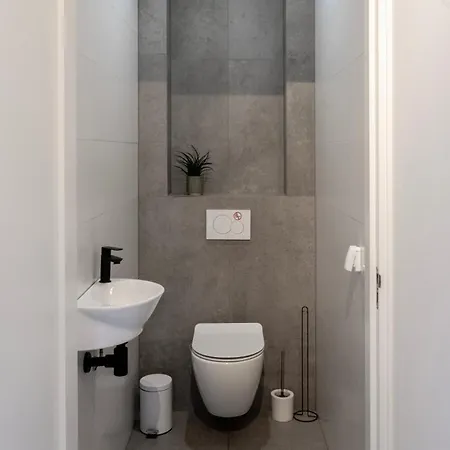 Newly Built Nature Villa, Wifi And Clean *