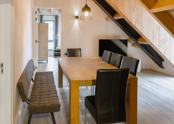 Newly Built Nature Villa, Wifi And Clean Ledeacker